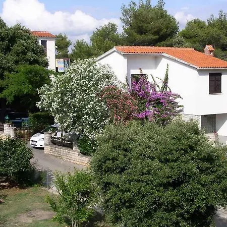 Holiday Home Marija.1 Petrcane